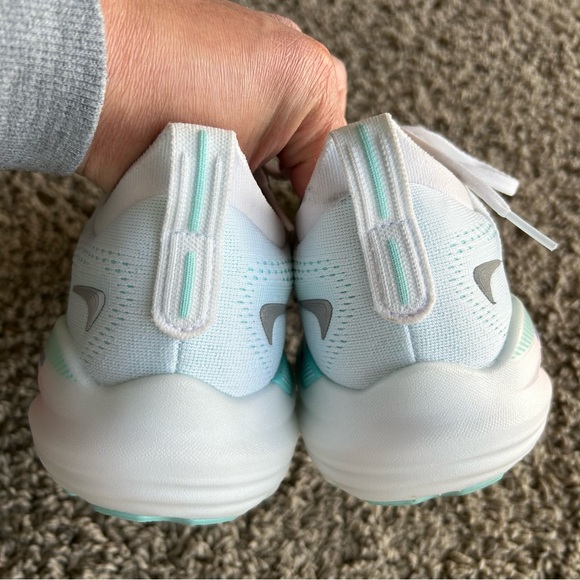 Brooks Glycerin GTS 22 Womens 8.5 B Running Shoes White/LimpetShell/Blue Sneaker - Picture 13 of 16